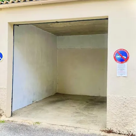 Coastal Gem - Private Parking & Air Conditioning * Νίκαια