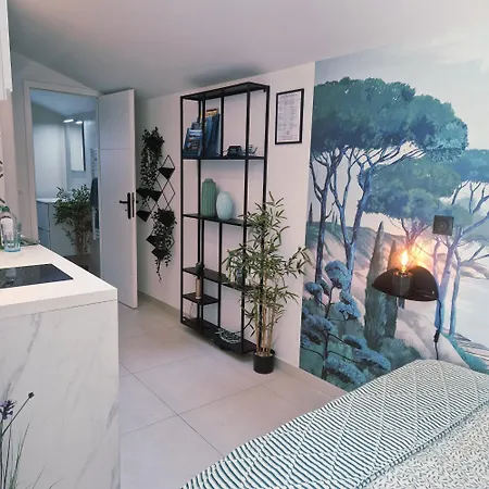 Coastal Gem - Private Parking & Air Conditioning Apartman