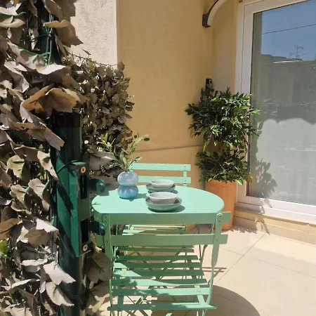Coastal Gem - Private Parking & Air Conditioning Apartman
